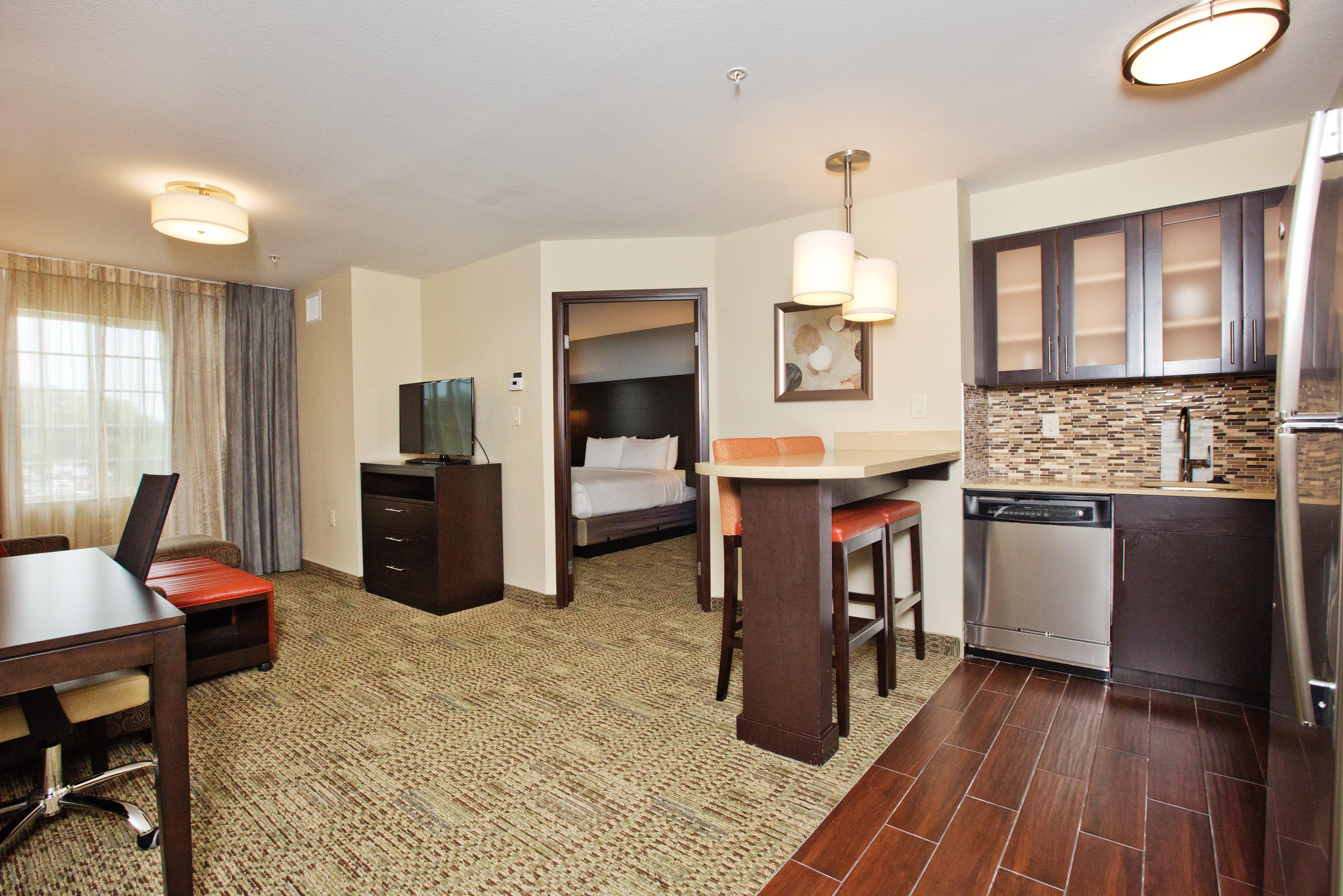 Staybridge Suites Austin South Interstate Hwy 35 By Ihg Exterior photo