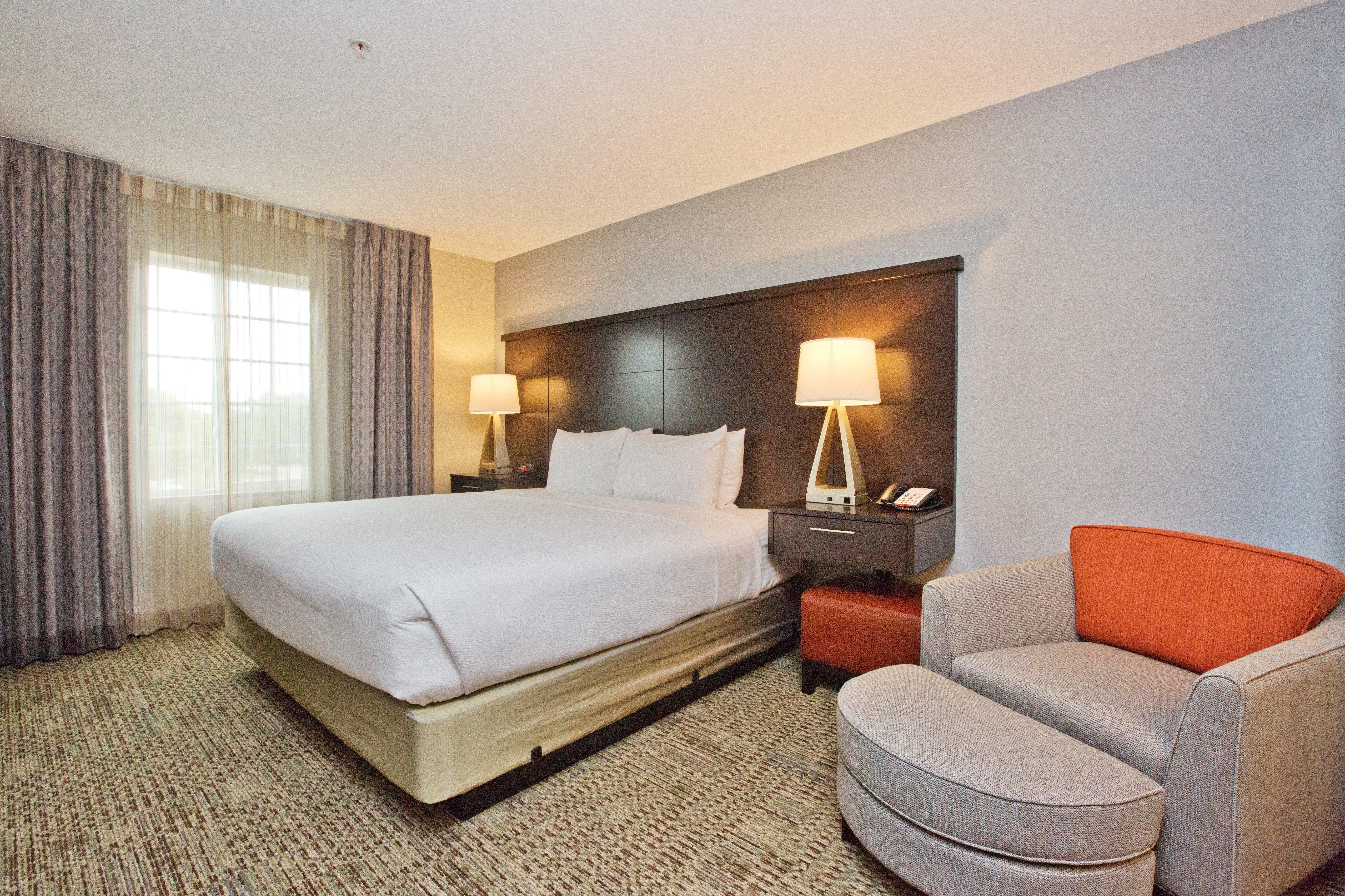Staybridge Suites Austin South Interstate Hwy 35 By Ihg Exterior photo